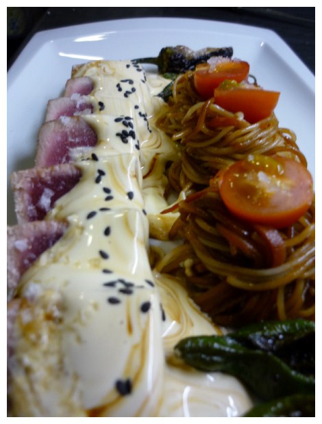 Restaurante en Valencia Atún con fideos chinos y salsa de soja